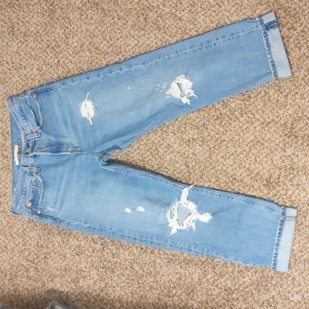 Levi's wedgie straight authentically yours 28